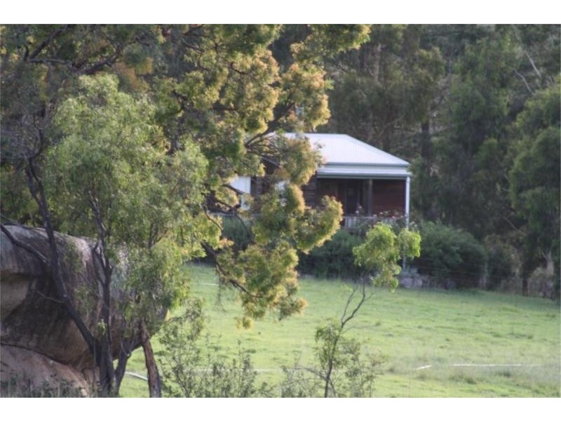 2117 Pyramids Road, Stanthorpe QLD 4380
