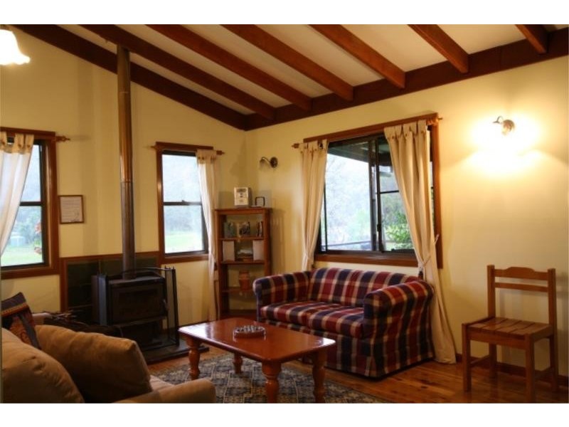 2117 Pyramids Road, Stanthorpe QLD 4380