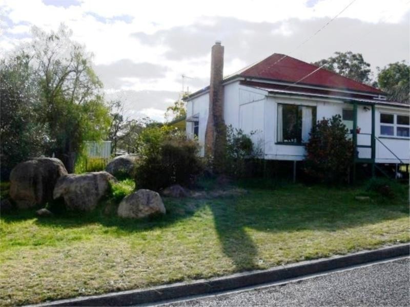 16 White Street, Stanthorpe QLD 4380