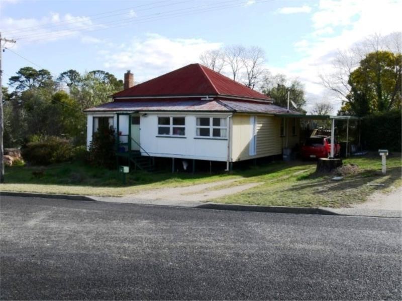 16 White Street, Stanthorpe QLD 4380