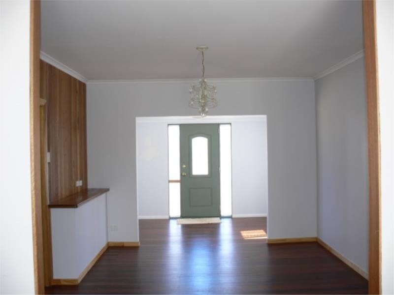 7 McGregor Terrace, Stanthorpe QLD 4380