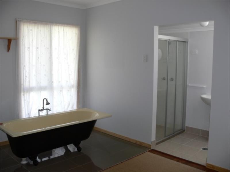 7 McGregor Terrace, Stanthorpe QLD 4380