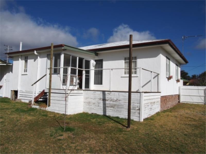 7 McGregor Terrace, Stanthorpe QLD 4380