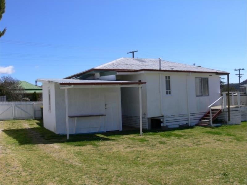 7 McGregor Terrace, Stanthorpe QLD 4380