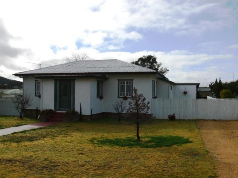 7 McGregor Terrace, Stanthorpe QLD 4380