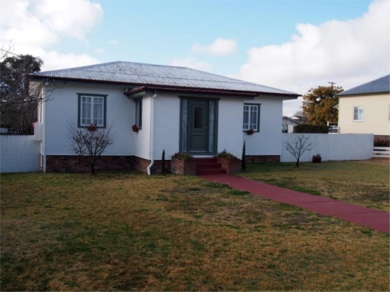 7 McGregor Terrace, Stanthorpe QLD 4380