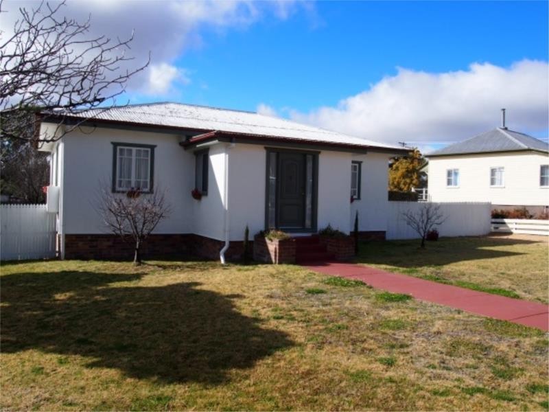 7 McGregor Terrace, Stanthorpe QLD 4380