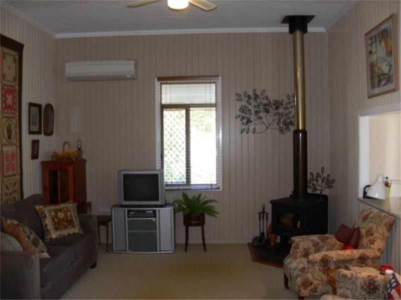 3 Spiller Lane, Stanthorpe QLD 4380