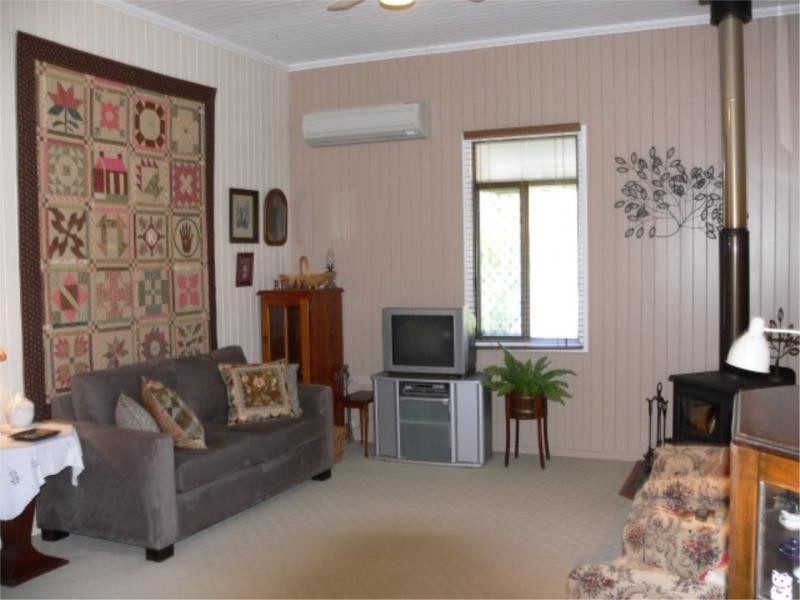 3 Spiller Lane, Stanthorpe QLD 4380