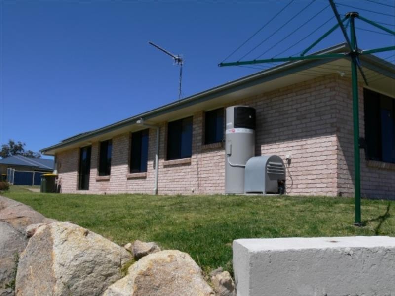 28 Barton Street, Stanthorpe QLD 4380