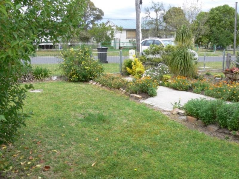 10 Teale Road, Stanthorpe QLD 4380