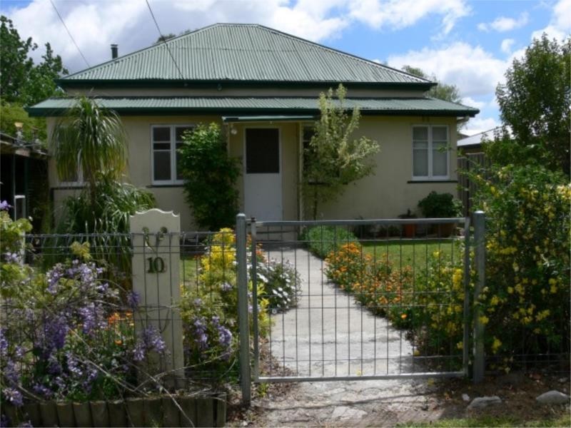 10 Teale Road, Stanthorpe QLD 4380