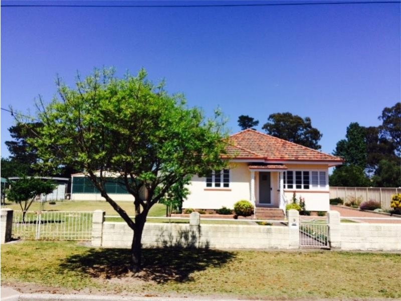 9 Catherine Street, Stanthorpe QLD 4380