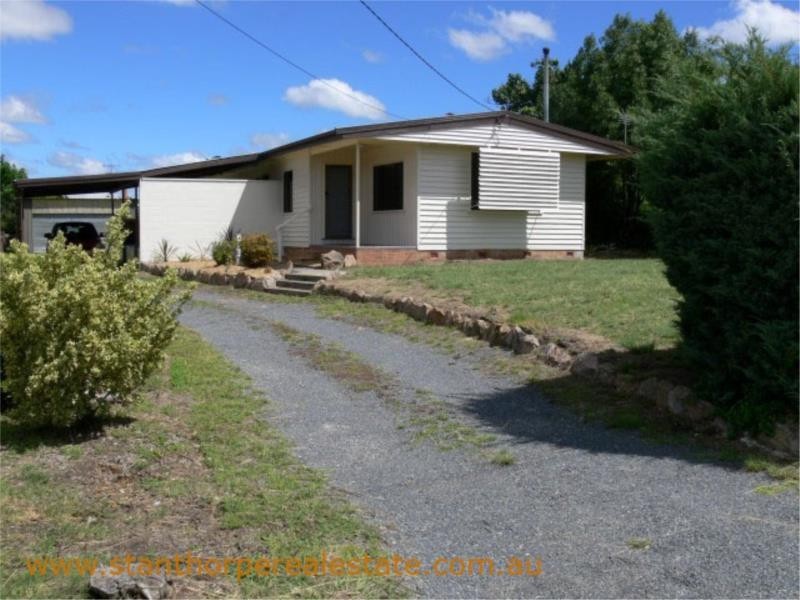 15 Wallangarra Road, Stanthorpe QLD 4380