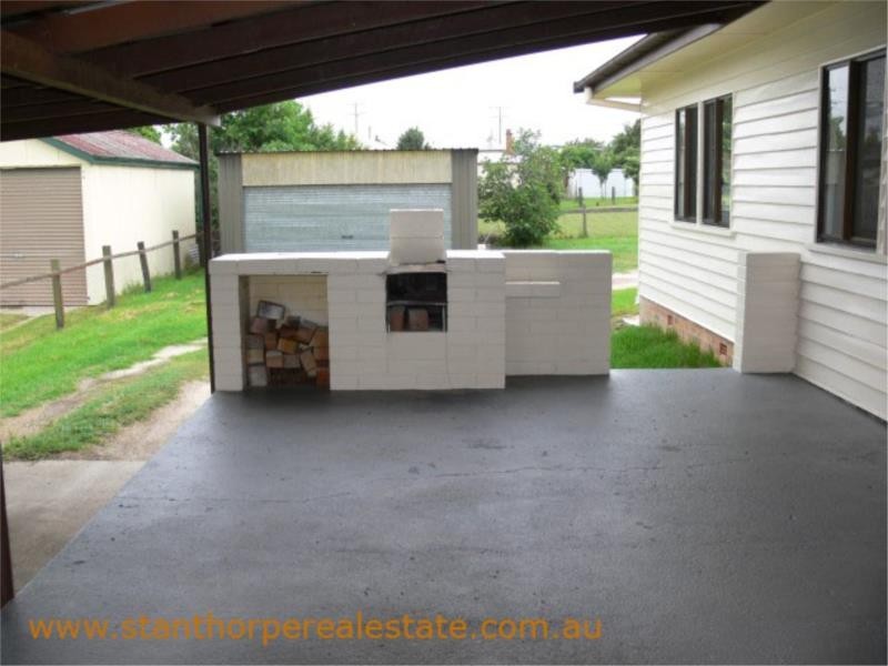 15 Wallangarra Road, Stanthorpe QLD 4380