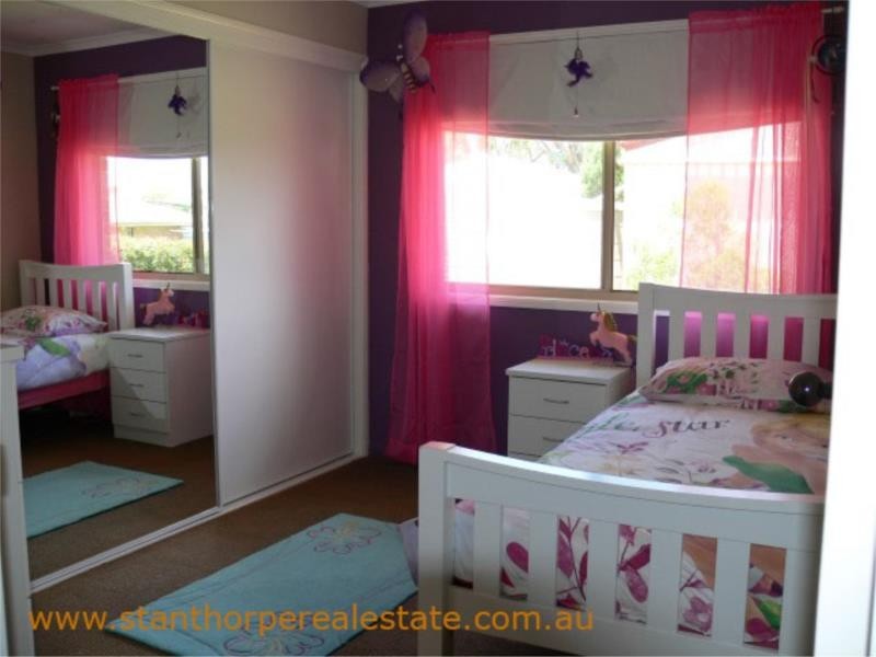 40 Melaleuca Cres, Stanthorpe QLD 4380