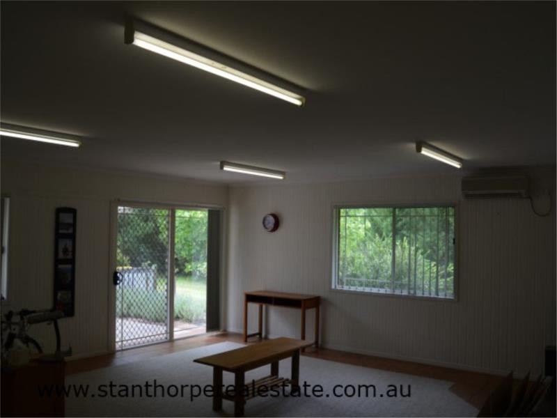18 Pioneers Parade, Stanthorpe QLD 4380