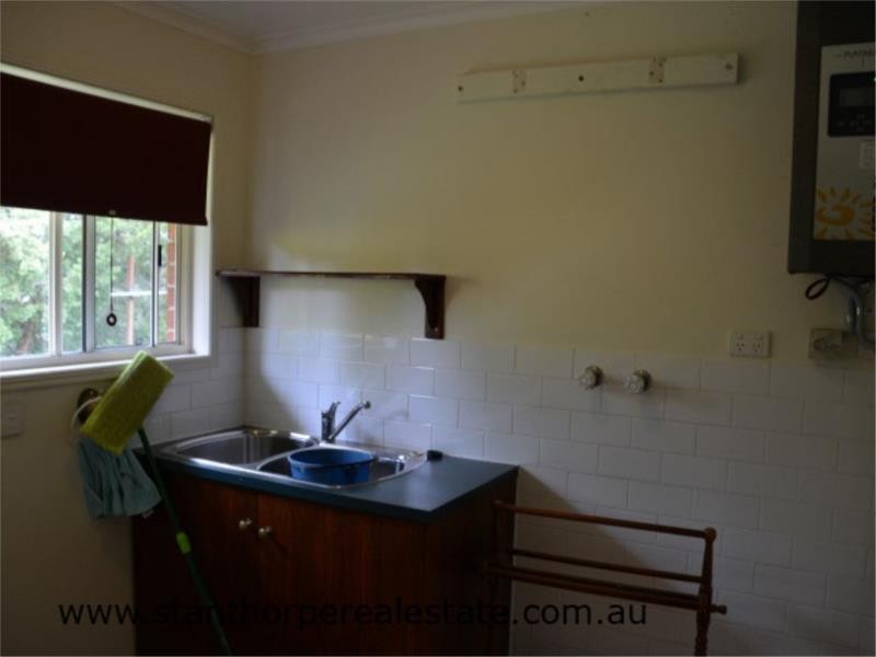 18 Pioneers Parade, Stanthorpe QLD 4380