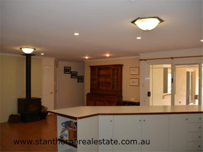 18 Pioneers Parade, Stanthorpe QLD 4380