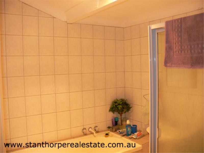 3 Moore Lane, Wallangarra via, Stanthorpe QLD 4380