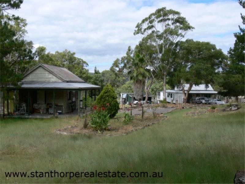 3 Moore Lane, Wallangarra via, Stanthorpe QLD 4380