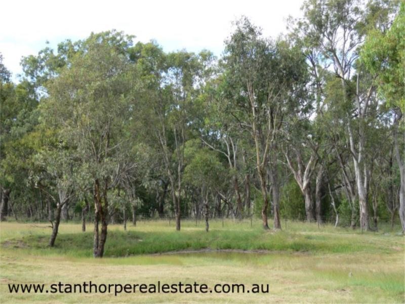 3 Moore Lane, Wallangarra via, Stanthorpe QLD 4380