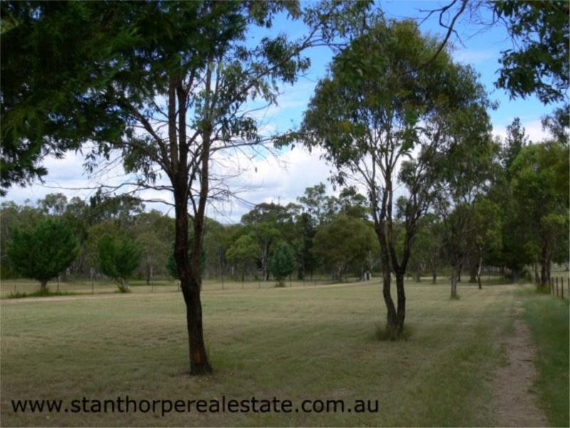 3 Moore Lane, Wallangarra via, Stanthorpe QLD 4380