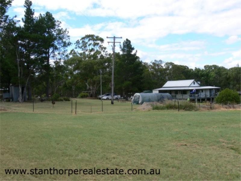 3 Moore Lane, Wallangarra via, Stanthorpe QLD 4380