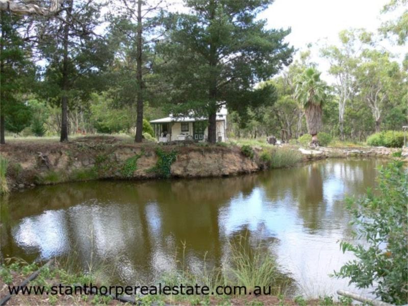 3 Moore Lane, Wallangarra via, Stanthorpe QLD 4380