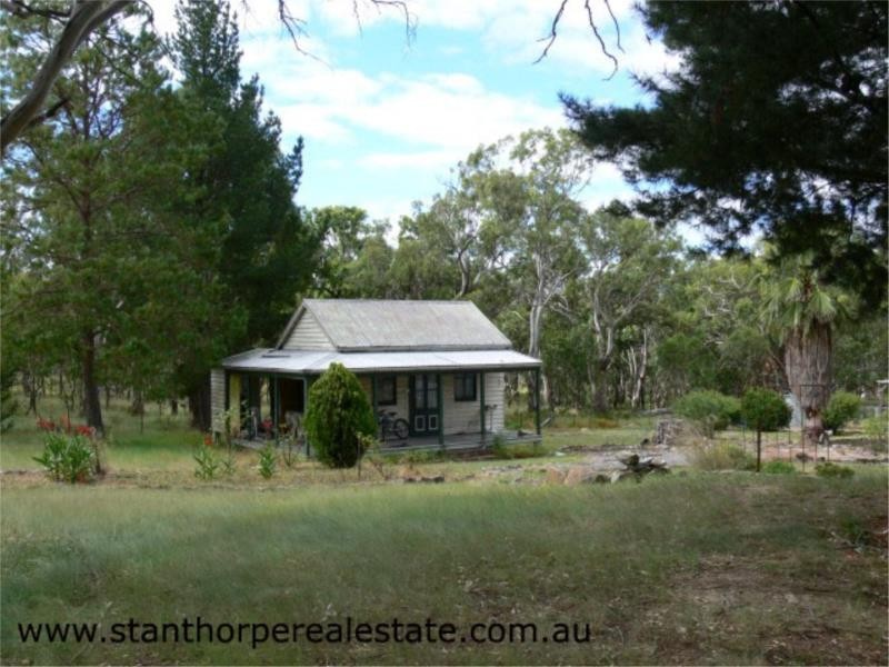 3 Moore Lane, Wallangarra via, Stanthorpe QLD 4380