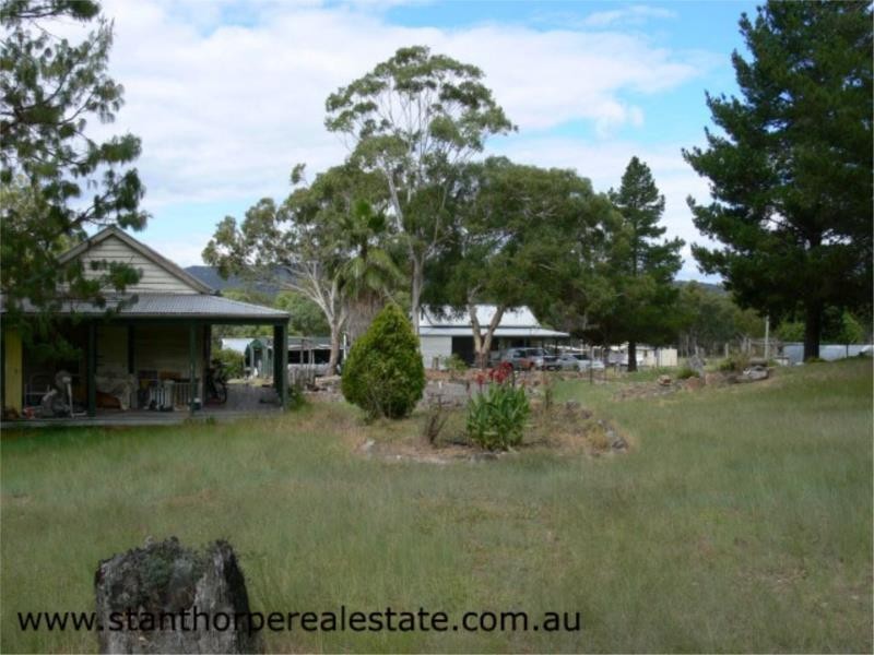 3 Moore Lane, Wallangarra via, Stanthorpe QLD 4380