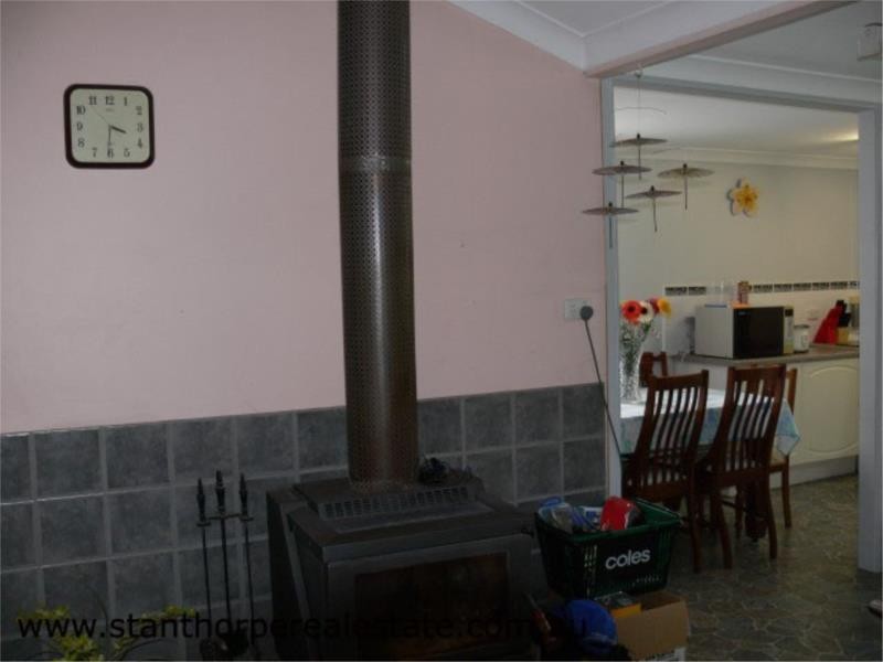 3 Moore Lane, Wallangarra via, Stanthorpe QLD 4380