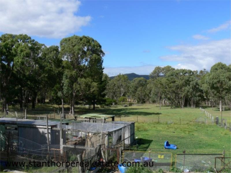3 Moore Lane, Wallangarra via, Stanthorpe QLD 4380