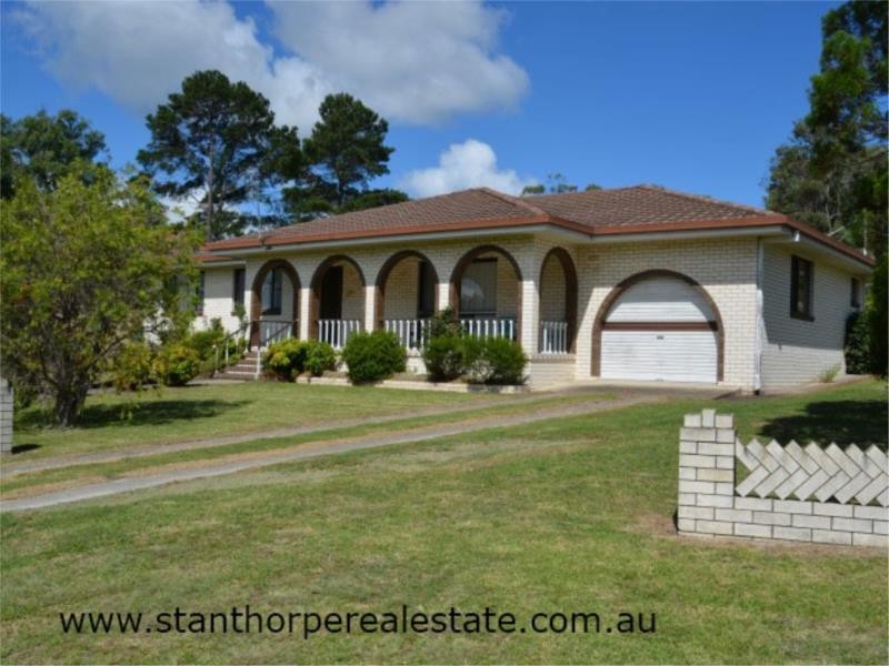 27 Pike Street, Stanthorpe QLD 4380