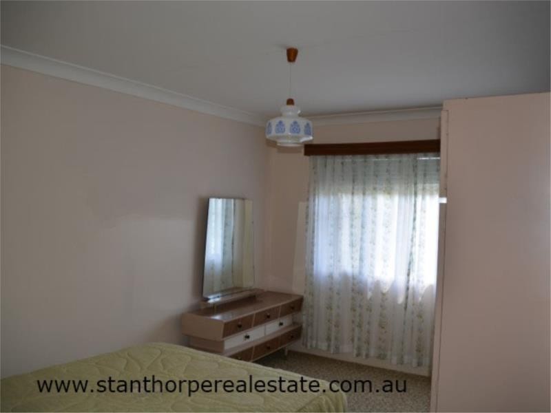 27 Pike Street, Stanthorpe QLD 4380