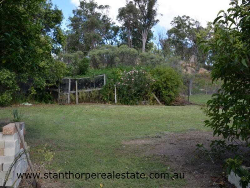 27 Pike Street, Stanthorpe QLD 4380