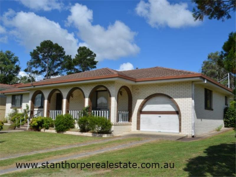 27 Pike Street, Stanthorpe QLD 4380
