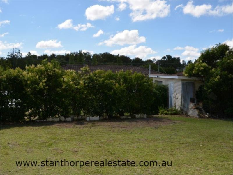 27 Pike Street, Stanthorpe QLD 4380
