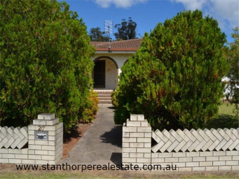 27 Pike Street, Stanthorpe QLD 4380