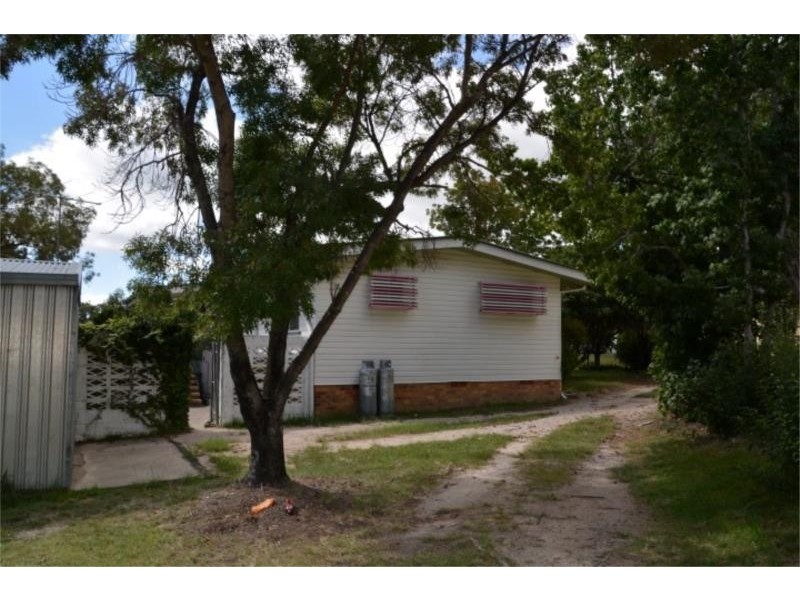 16  Greer Street, Stanthorpe QLD 4380