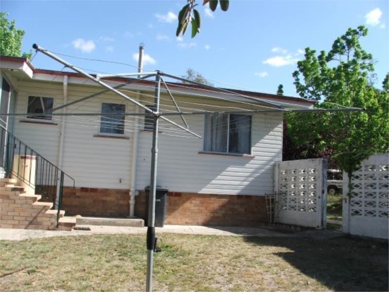 16  Greer Street, Stanthorpe QLD 4380