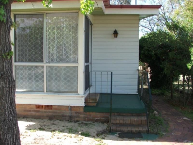 16  Greer Street, Stanthorpe QLD 4380