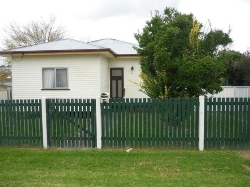 31 Denham Street, Stanthorpe QLD 4380