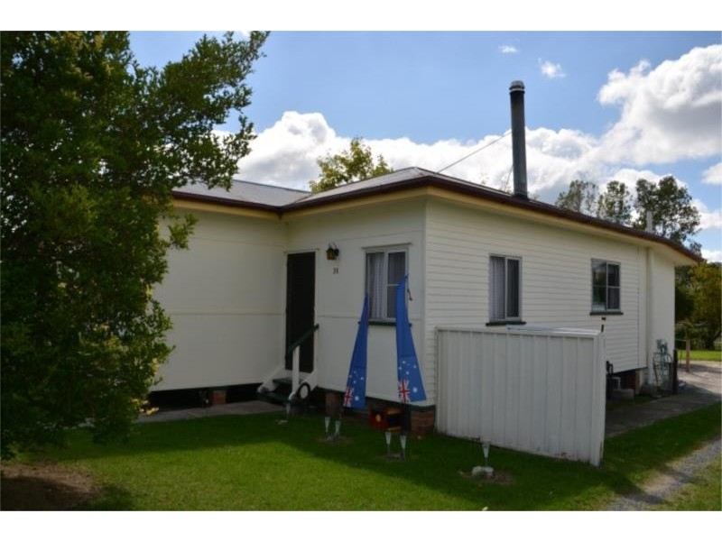 31 Denham Street, Stanthorpe QLD 4380