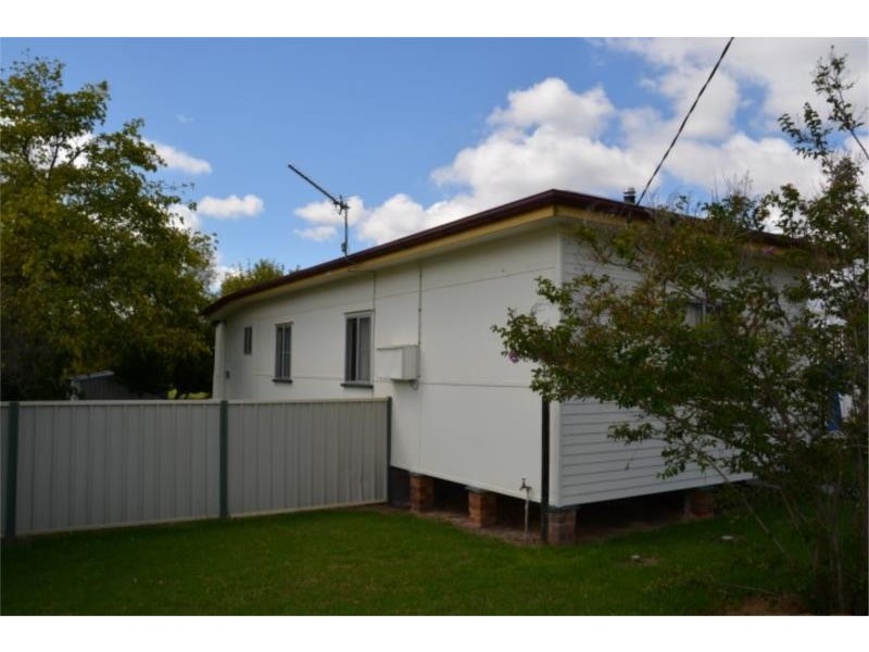 31 Denham Street, Stanthorpe QLD 4380