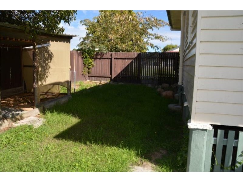 9 Ferris Street, Stanthorpe QLD 4380