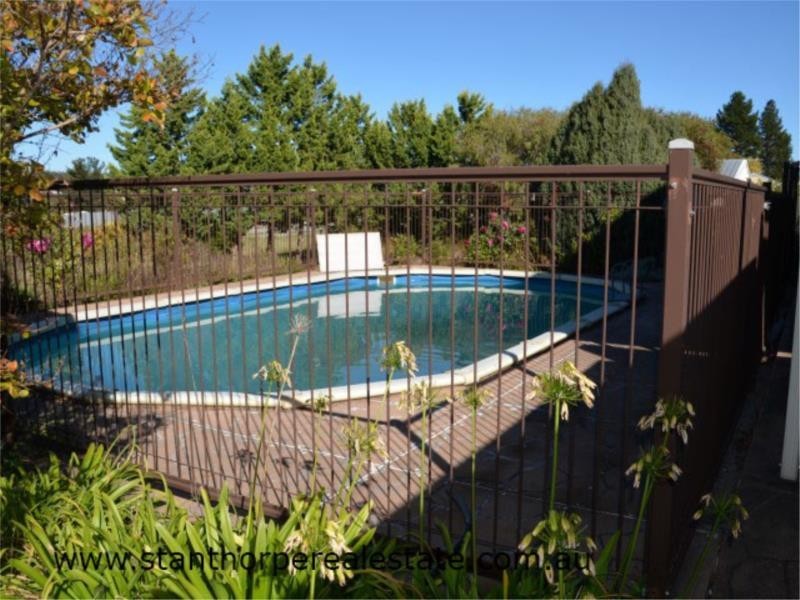 5 to 7 Wolfram Street, Stanthorpe QLD 4380