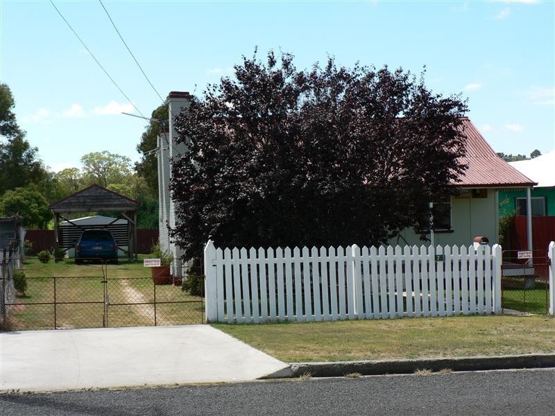 7 McGlew Street, Stanthorpe QLD 4380