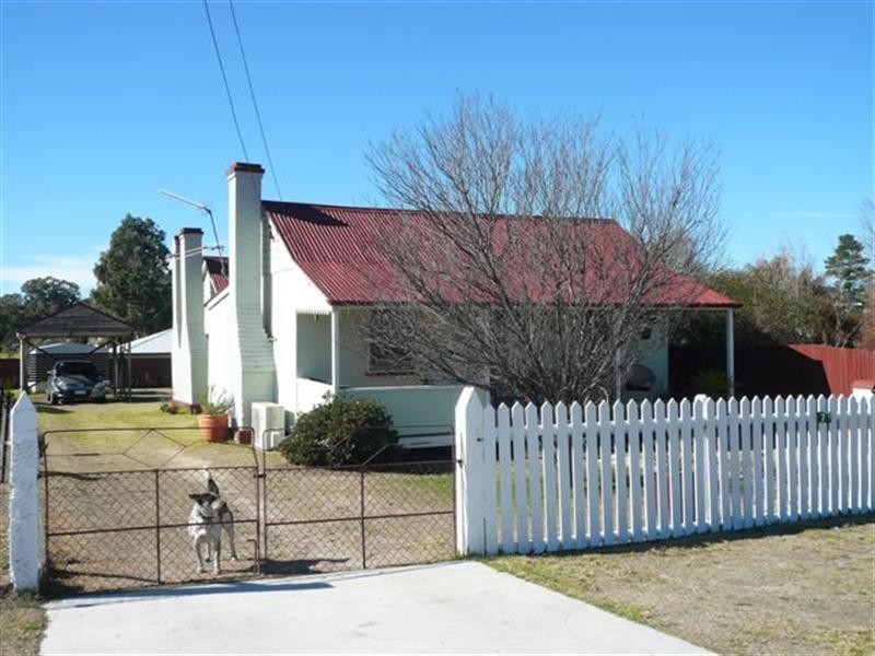 7 McGlew Street, Stanthorpe QLD 4380