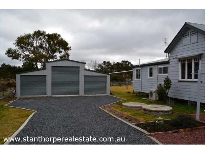 25 Robinson Street, Jennings (NSW) via, Wallangarra QLD 4383